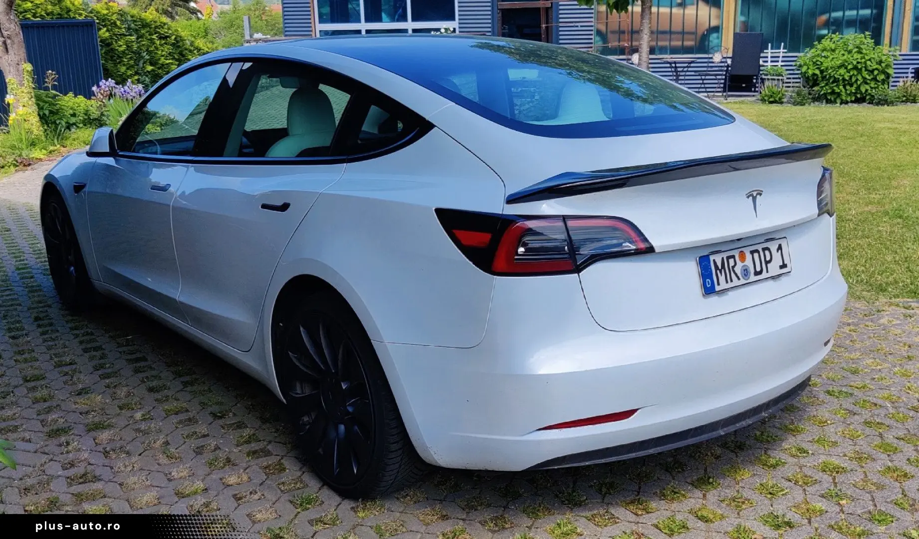 TESLA Model 3 Performance 2xWeiss Mwst. evtl.Inz.mögl.