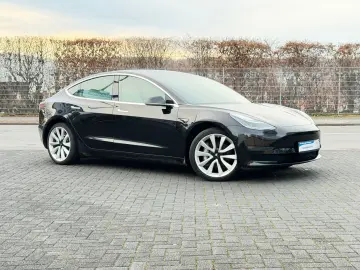 TESLA Model 3 Long Range Dual AWD 75 KW Pano-LED-360