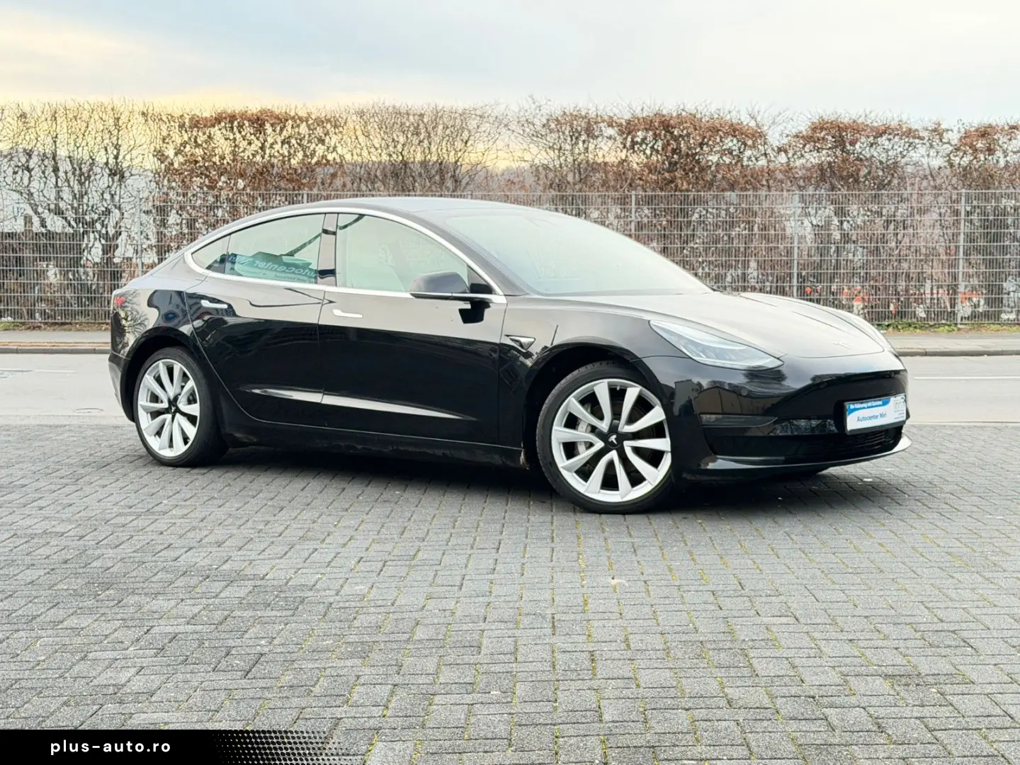 TESLA Model 3 Long Range Dual AWD 75 KW Pano-LED-360