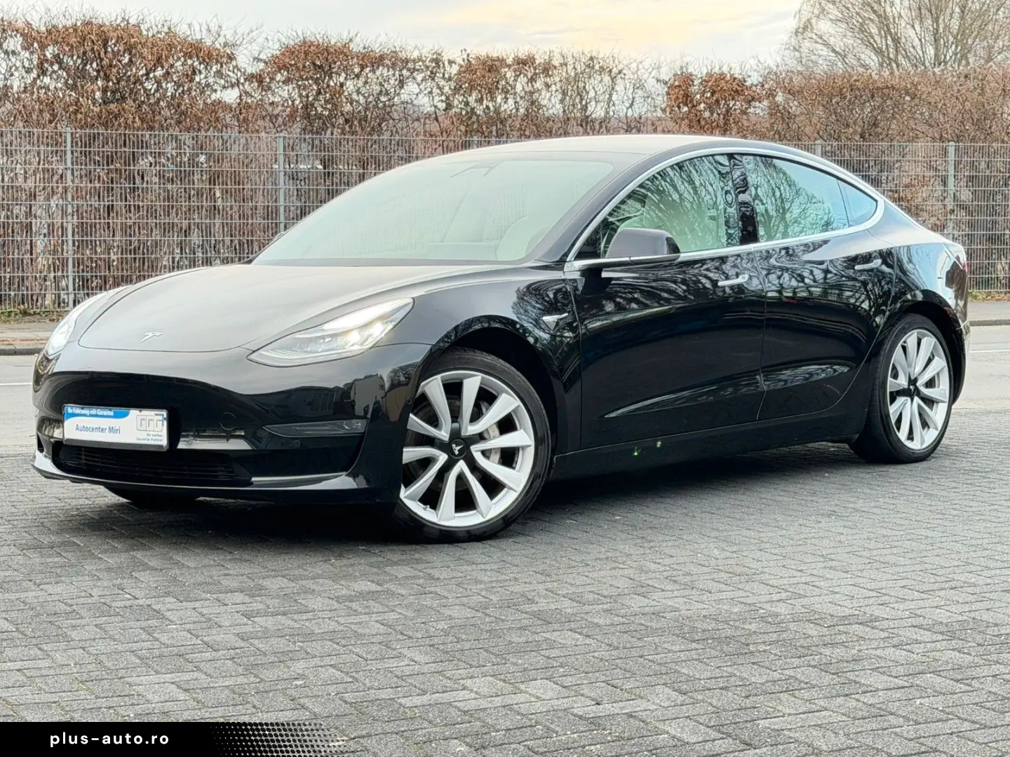 TESLA Model 3 Long Range Dual AWD 75 KW Pano-LED-360
