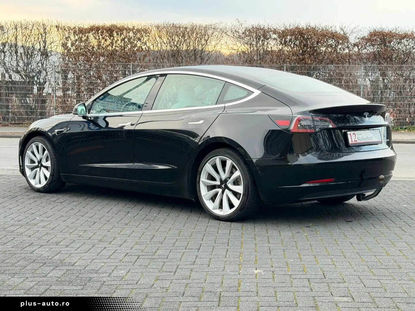 TESLA Model 3 Long Range Dual AWD 75 KW Pano-LED-360