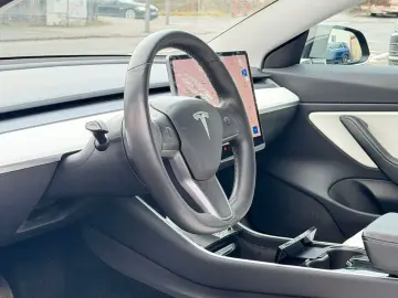 TESLA Model 3 Long Range Dual AWD 75 KW Pano-LED-360