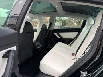 TESLA Model 3 Long Range Dual AWD 75 KW Pano-LED-360