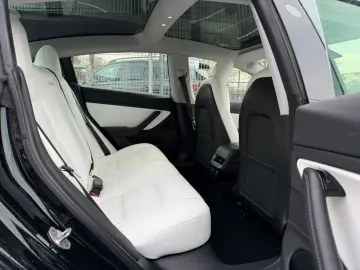 TESLA Model 3 Long Range Dual AWD 75 KW Pano-LED-360