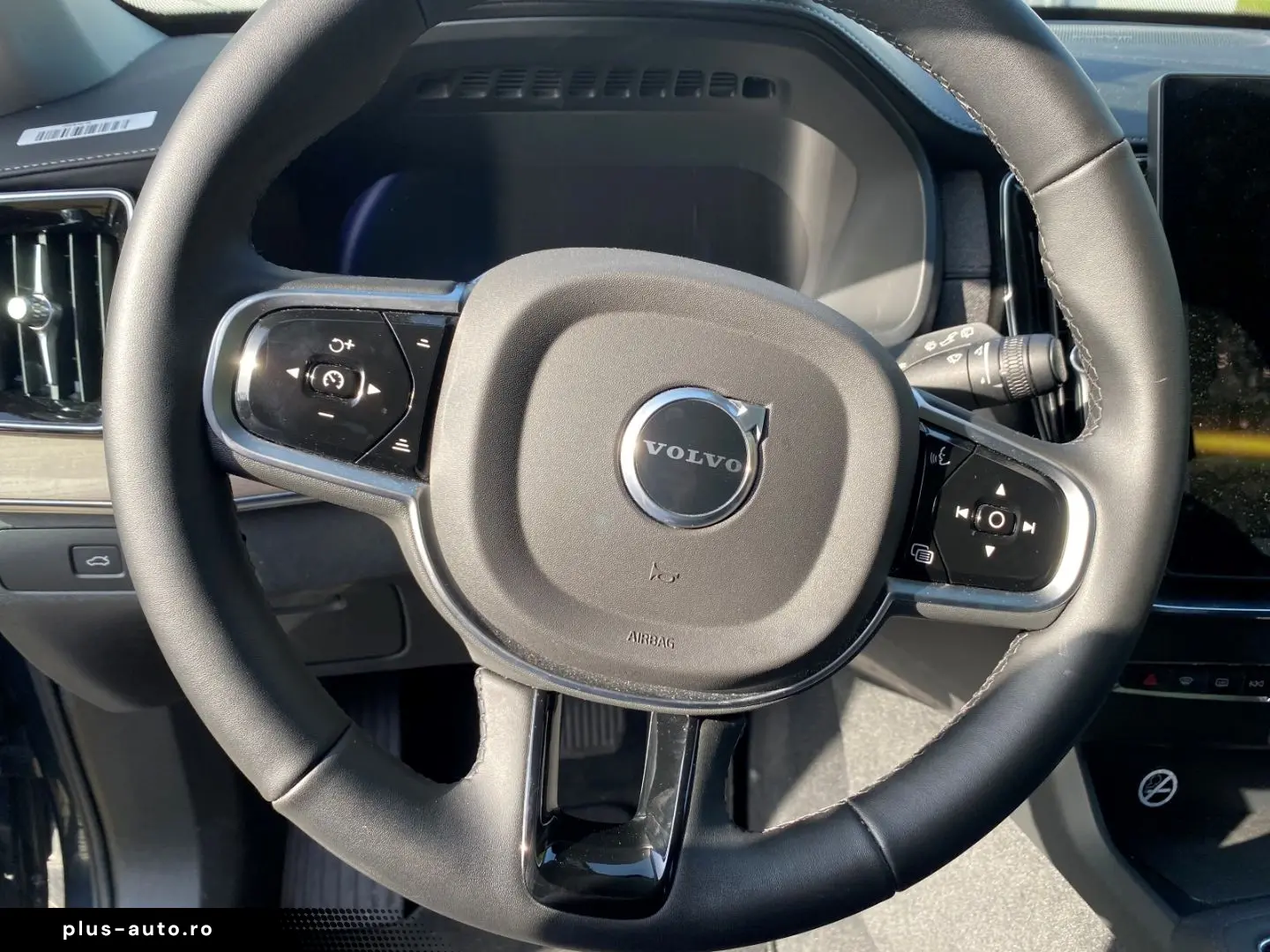 VOLVO XC90 Plus Bright B5 AWD 7-Sitzer El. Panodach Na