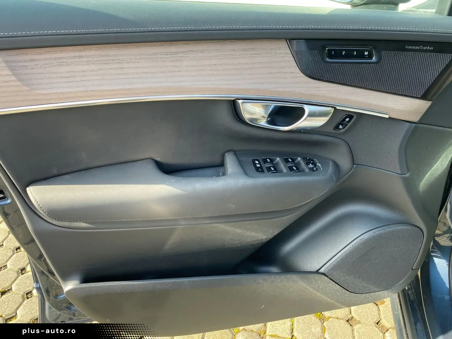 VOLVO XC90 Plus Bright B5 AWD 7-Sitzer El. Panodach Na