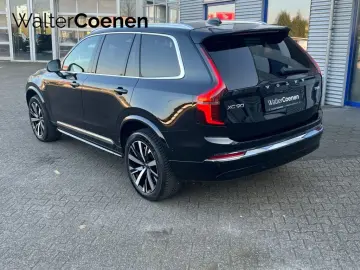 VOLVO XC90 T8 Plug-in Hybrid Plus Bright  neues Mod.