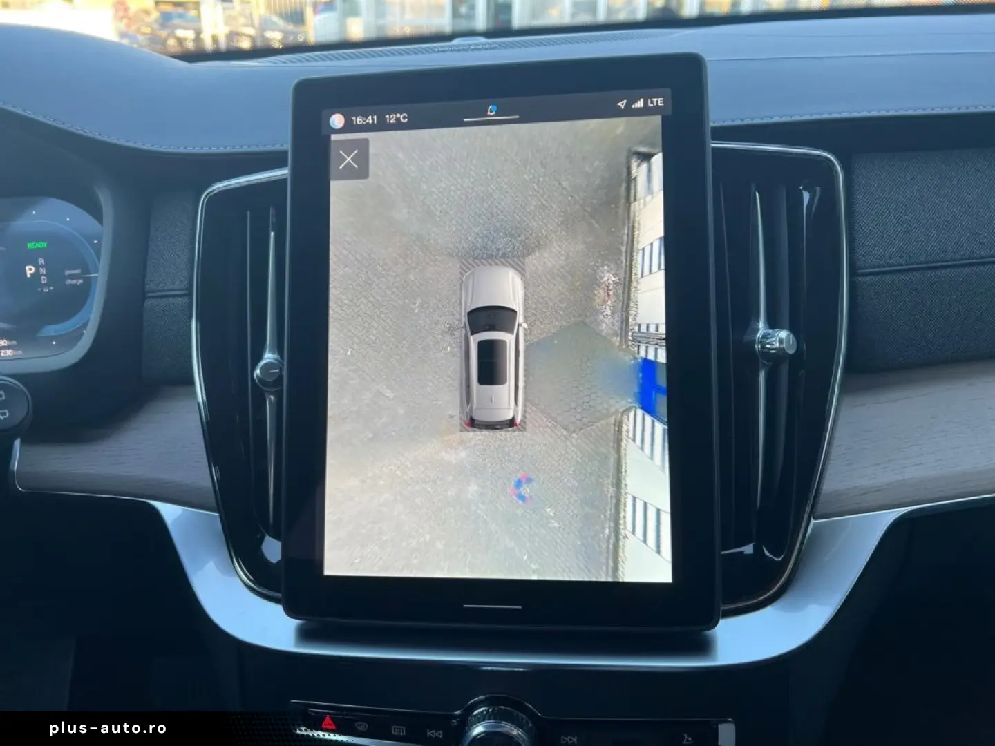 VOLVO XC90 T8 Plug-in Hybrid Plus Bright  neues Mod.