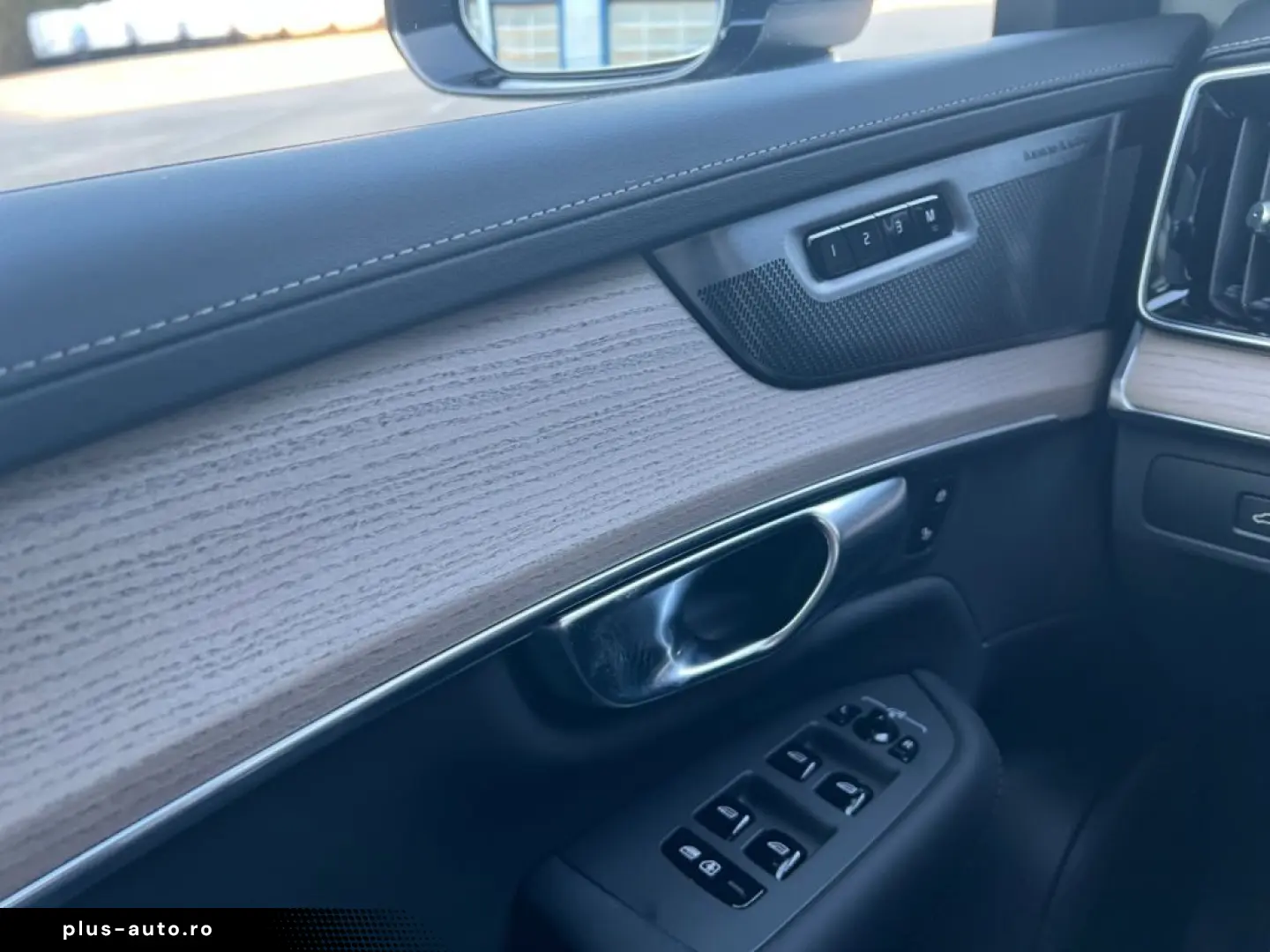 VOLVO XC90 T8 Plug-in Hybrid Plus Bright  neues Mod.