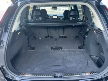 VOLVO XC90 T8 Plug-in Hybrid Plus Bright  neues Mod.