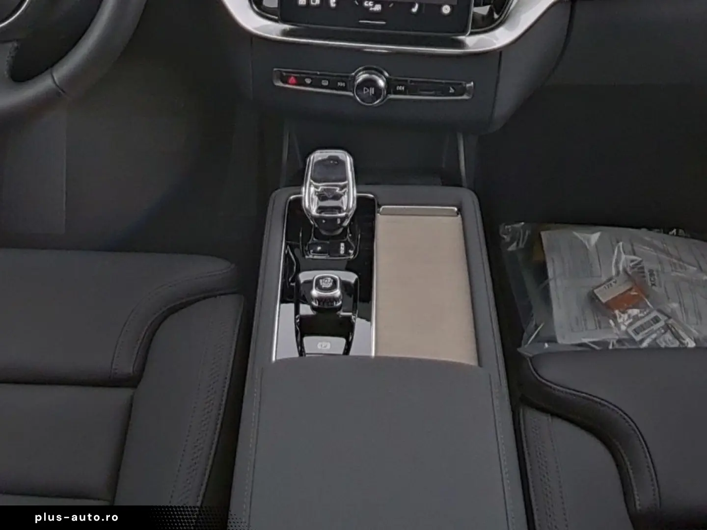 VOLVO XC90 Plus Dark Recharge Plug-In Hybrid AWD 7-Sit