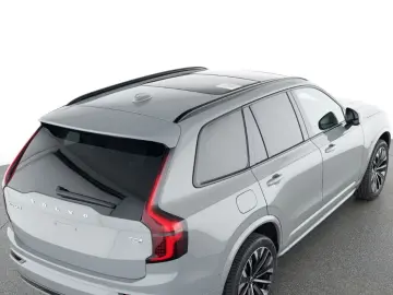 VOLVO XC90 Plus Dark Recharge Plug-In Hybrid AWD 7-Sit
