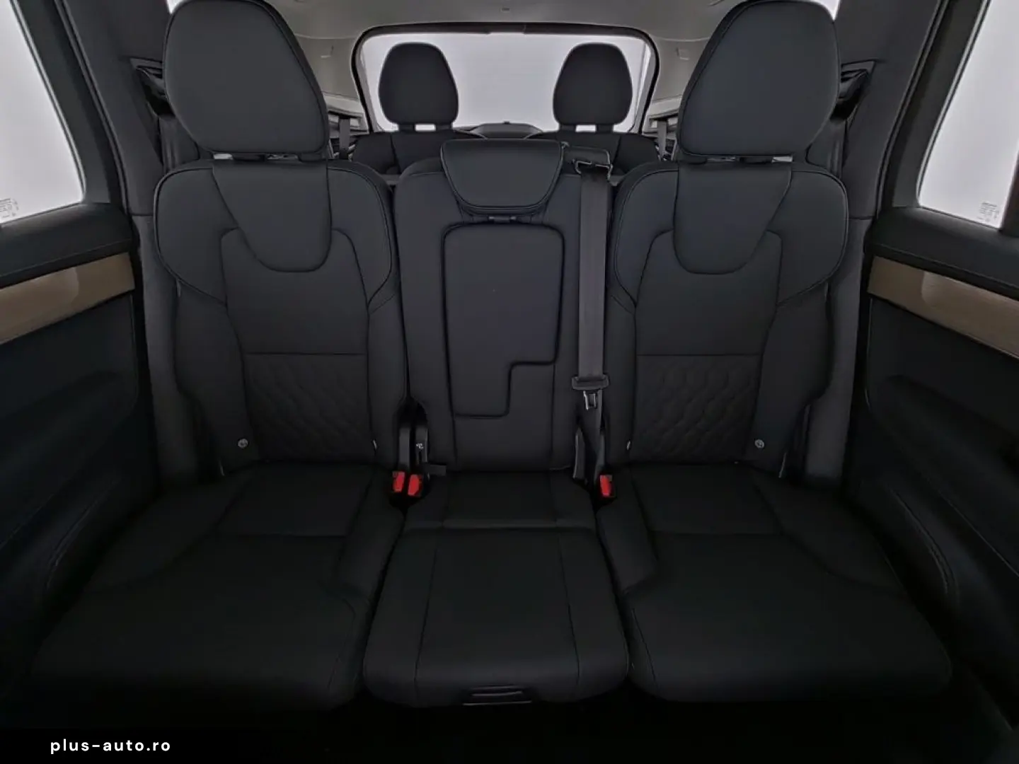 VOLVO XC90 Plus Dark Recharge Plug-In Hybrid AWD 7-Sit