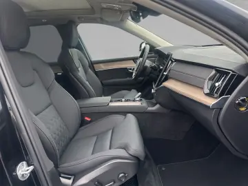 VOLVO XC90 T8 AWD Plus Bright 7-Sitzer ACC BLIS HUD SD