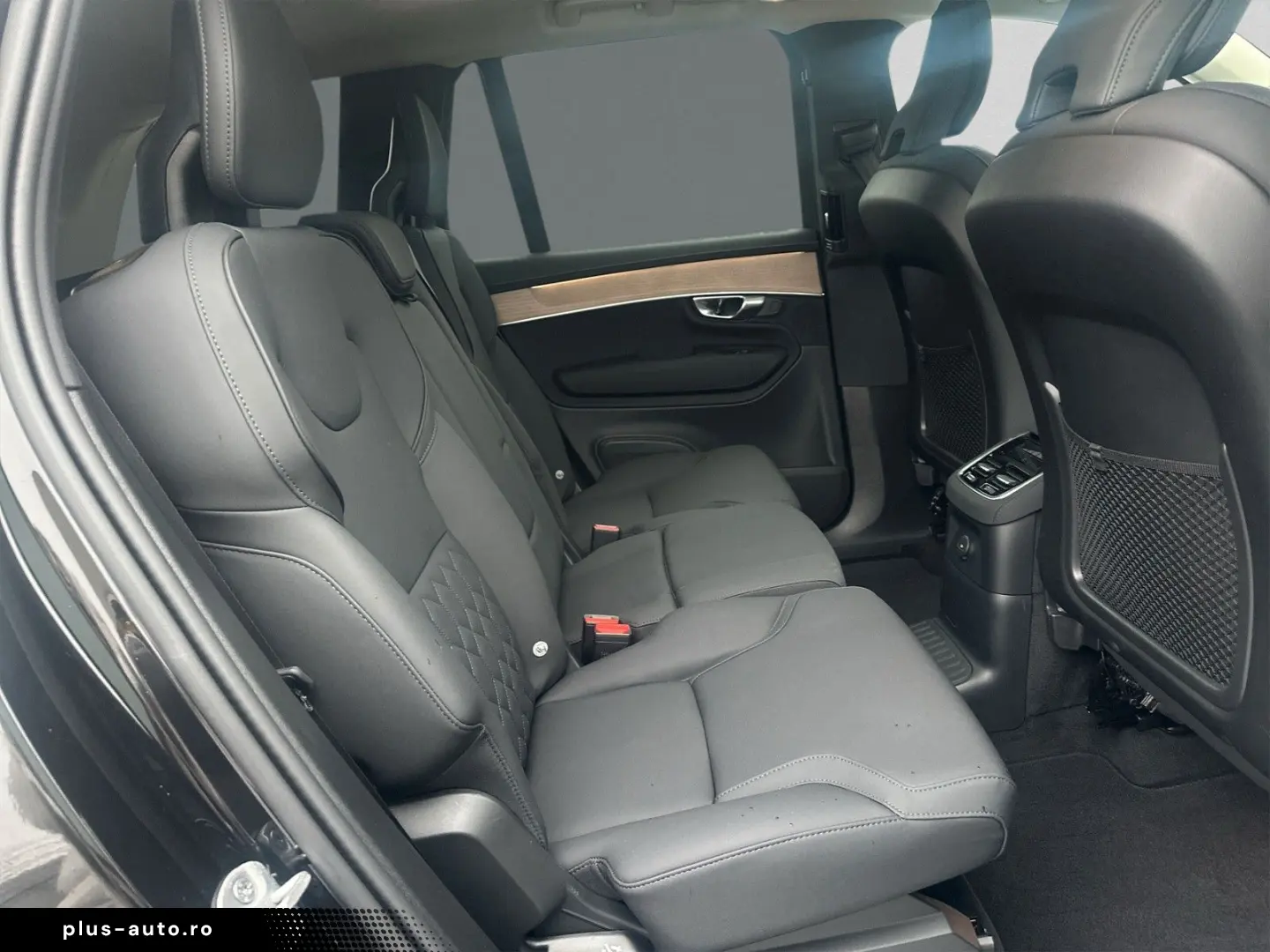 VOLVO XC90 T8 AWD Plus Bright 7-Sitzer ACC BLIS HUD SD