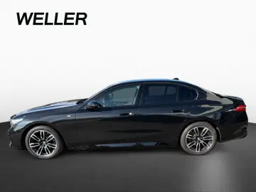 BMW 520i Lim M SPORT AdLED AHK Pano StHz H K St Go