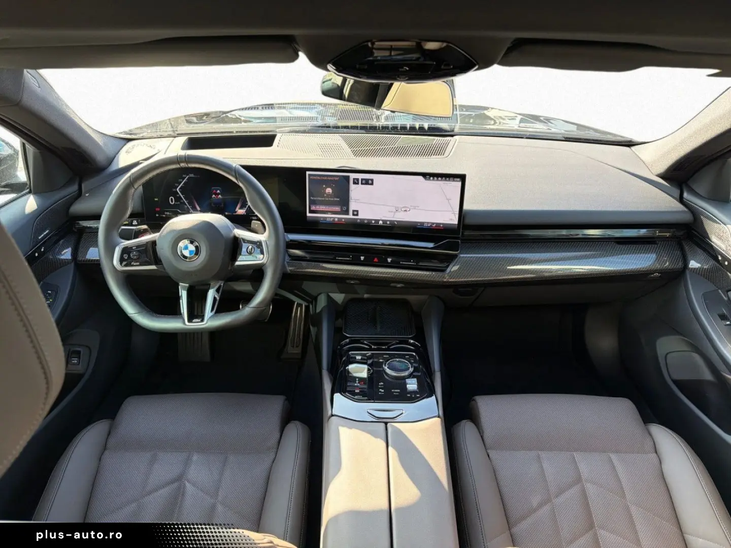 BMW 520i Lim M SPORT AdLED AHK Pano StHz H K St Go