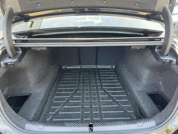 BMW 520d M Sport Pano HUD DA  PA  AHK Standhzg.