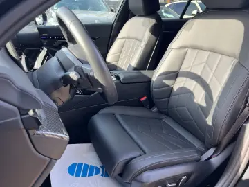 BMW 520d M Sport Pano HUD DA  PA  AHK Standhzg.