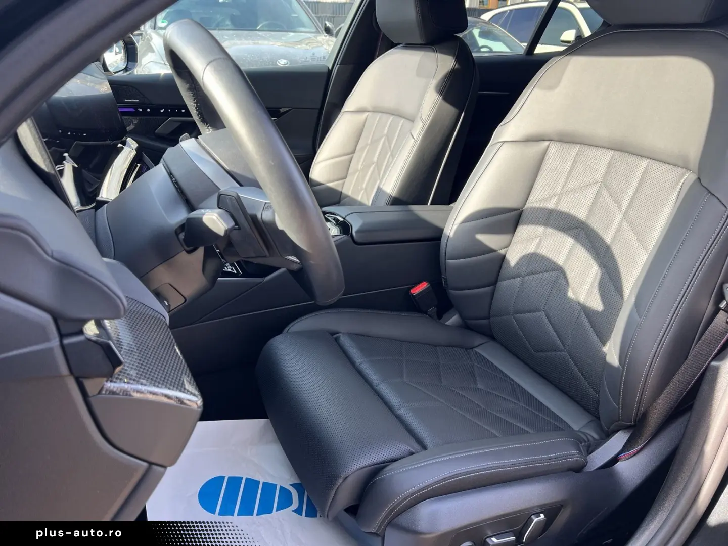 BMW 520d M Sport Pano HUD DA  PA  AHK Standhzg.