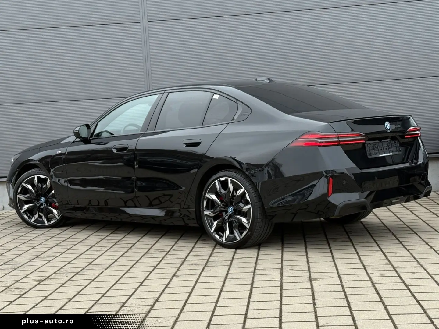 BMW 550e Lim. xDrive M Sport Pro Pano B&W 360  HUD