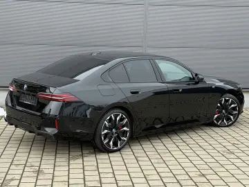 BMW 550e Lim. xDrive M Sport Pro Pano B&W 360  HUD