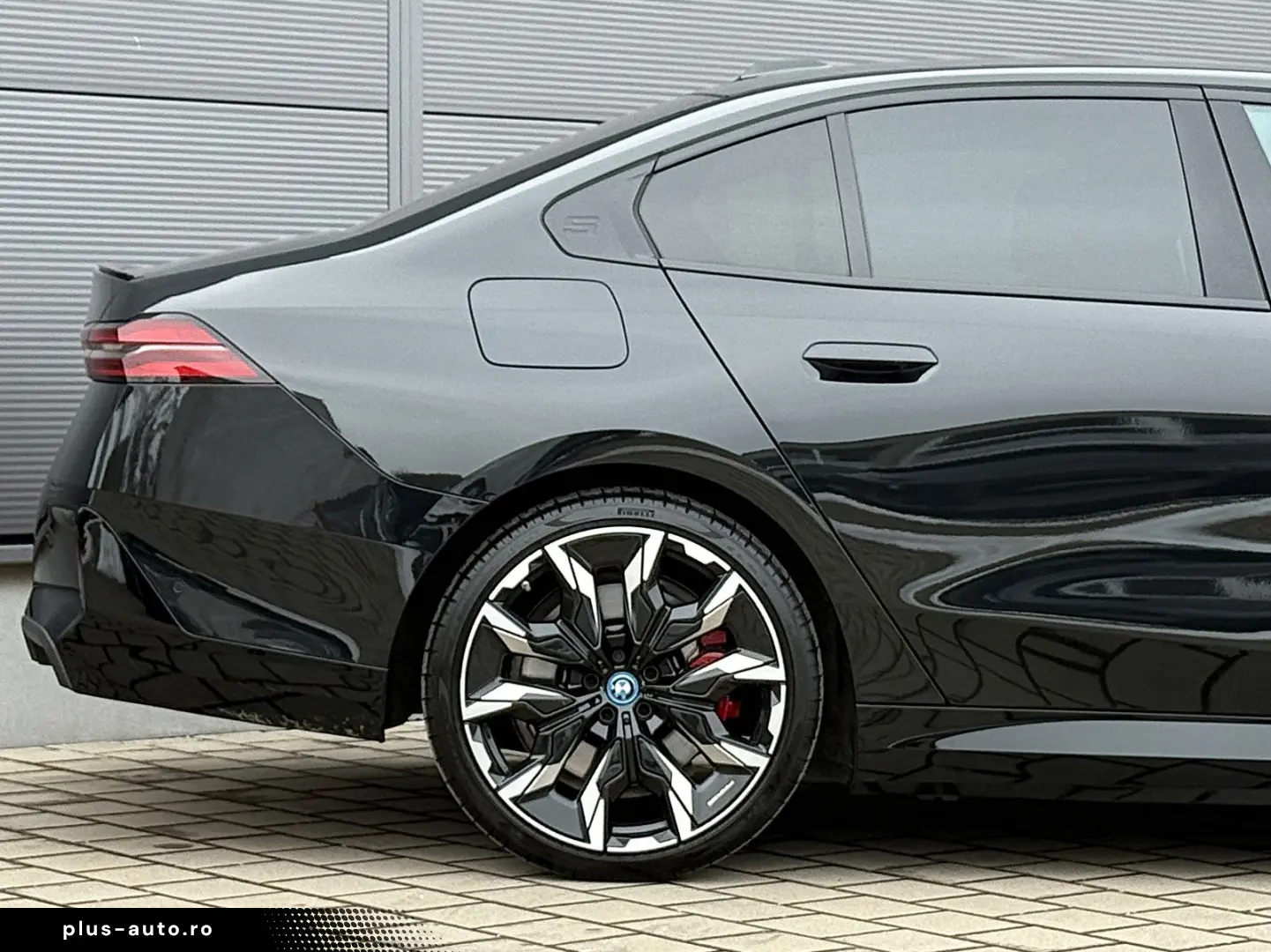 BMW 550e Lim. xDrive M Sport Pro Pano B&W 360  HUD