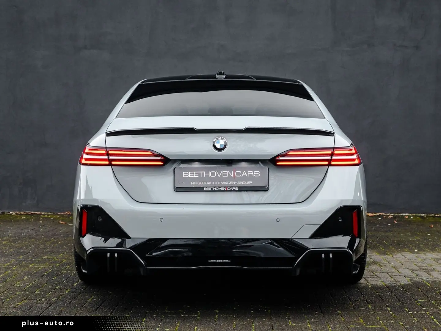 BMW 520 d M Sport G60 PERFORMANCE CARBON VOLL