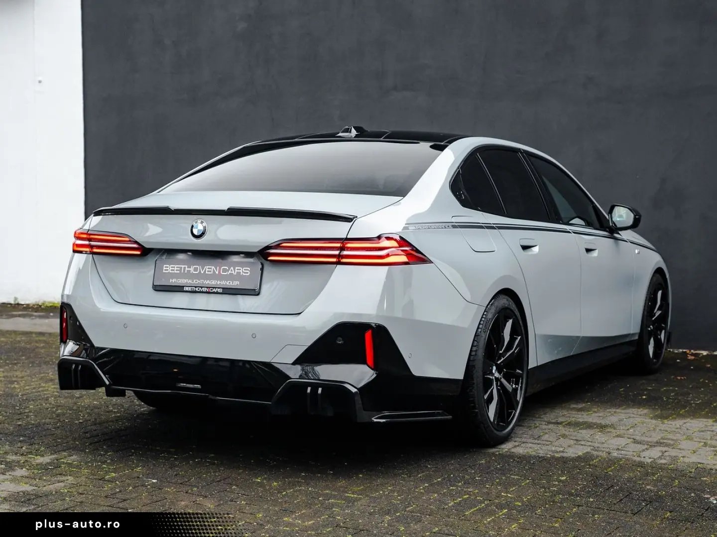 BMW 520 d M Sport G60 PERFORMANCE CARBON VOLL