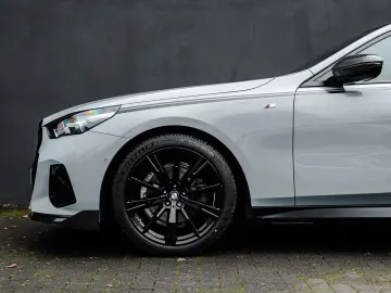 BMW 520 d M Sport G60 PERFORMANCE CARBON VOLL