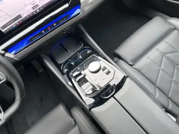 BMW 520d M Sport Pano 20 LMR DA&PA  H K