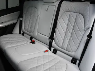 BMW X5 xDrive40d M Sport 21Zoll AHK Sitzlüft ACC 360