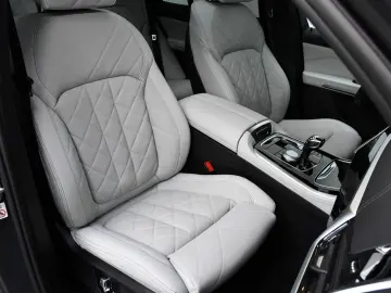 BMW X5 xDrive40d M Sport 21Zoll AHK Sitzlüft ACC 360