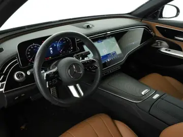 MERCEDES-BENZ E 220 d AMG Night SUPERSCREEN DIST Bur&hellip;