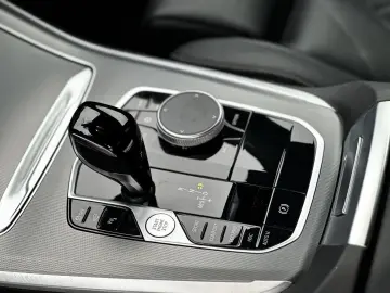 BMW X5 xDrive40d M Sportpaket Head-Up HK HiFi DAB