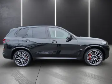 BMW X5 xDrive30d M SPORTPAKET PRO ICONIC GLOW KOMFOR