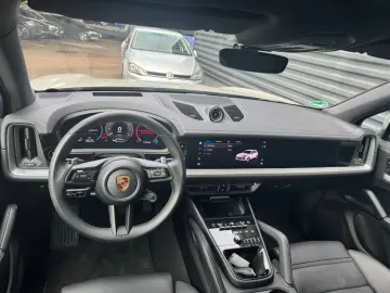 PORSCHE Cayenne E-Hybrid Pano Luft Beifahrerdisplay Inno