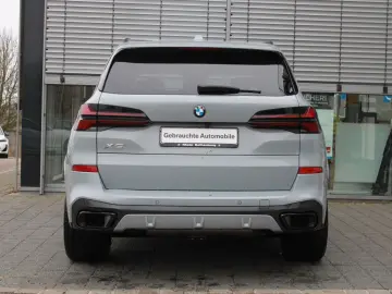 BMW X5 xDrive30d M Sport pro 7-Sitzer Pano AHK Inno