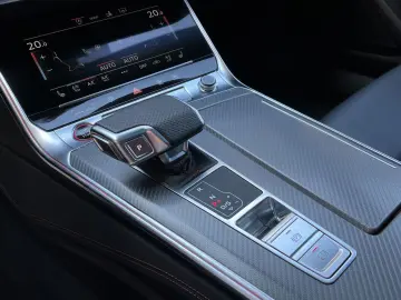 AUDI RS7 4.0 TFSI quattro