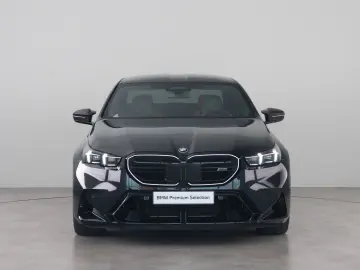 BMW M5 Sedan
