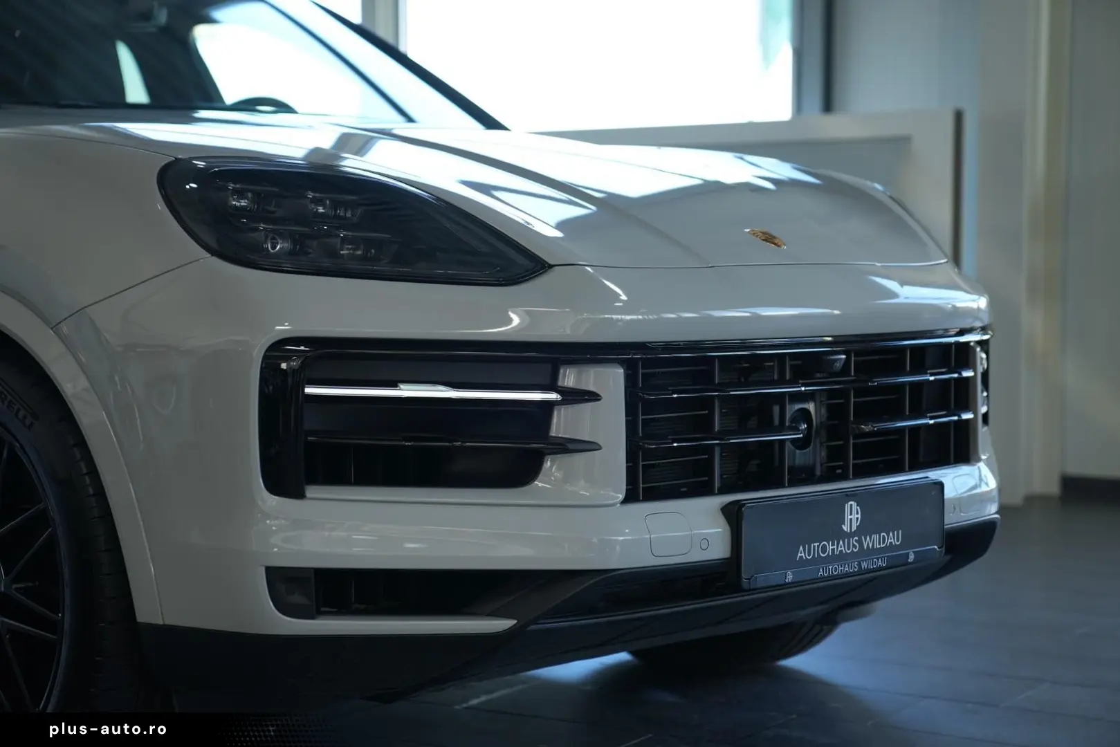 PORSCHE Cayenne Coupe E-Hybrid  KEYLEES DISP 360  BOSE