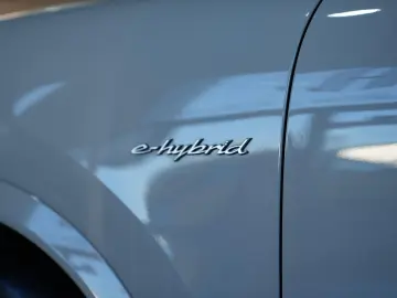 PORSCHE Cayenne Coupe E-Hybrid  KEYLEES DISP 360  BOSE