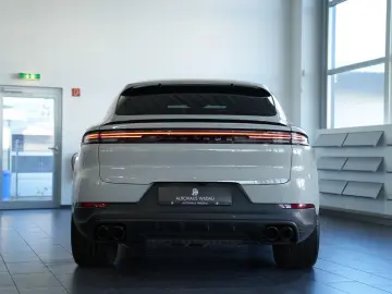 PORSCHE Cayenne Coupe E-Hybrid  KEYLEES DISP 360  BOSE