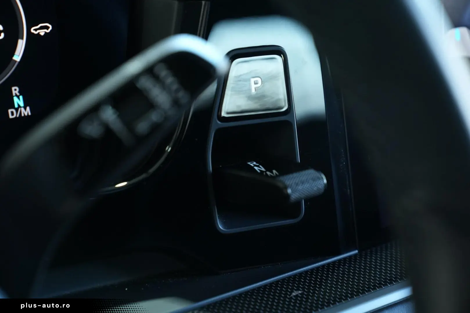 PORSCHE Cayenne Coupe E-Hybrid  KEYLEES DISP 360  BOSE