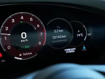 PORSCHE Cayenne Coupe E-Hybrid  KEYLEES DISP 360  BOSE