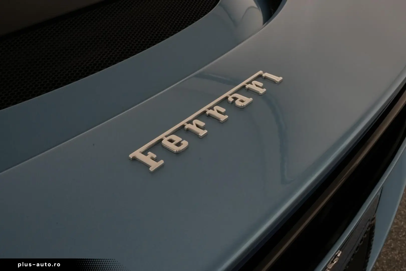 FERRARI 296 GTS 2 Schicht Spezialfarbe Azzuro California