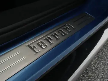 FERRARI 296 GTS 2 Schicht Spezialfarbe Azzuro California