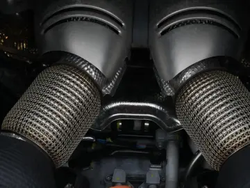 FERRARI 296 GTS 2 Schicht Spezialfarbe Azzuro California