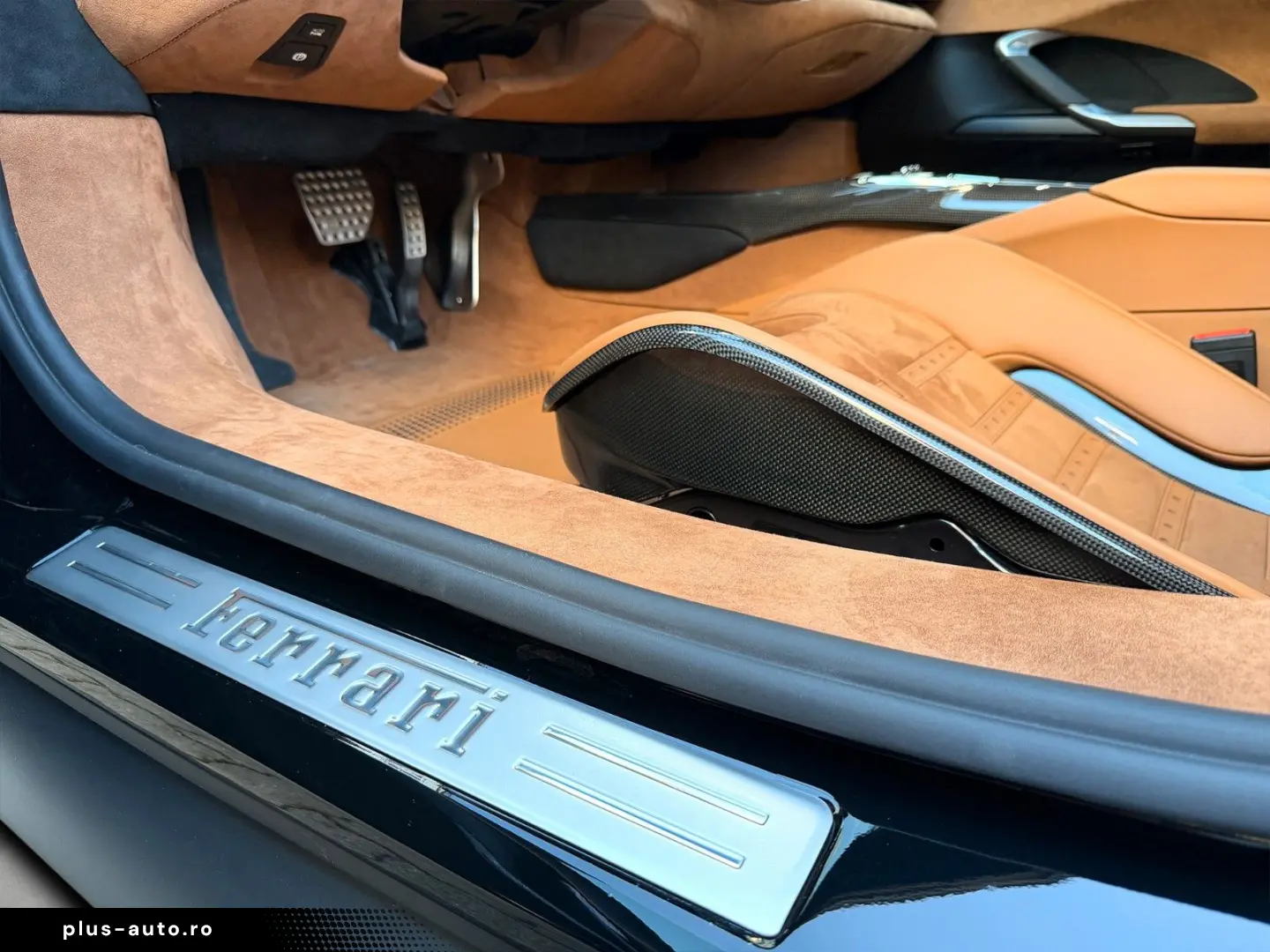 FERRARI 296 GTS Carbon LIFT Racing Seats 20