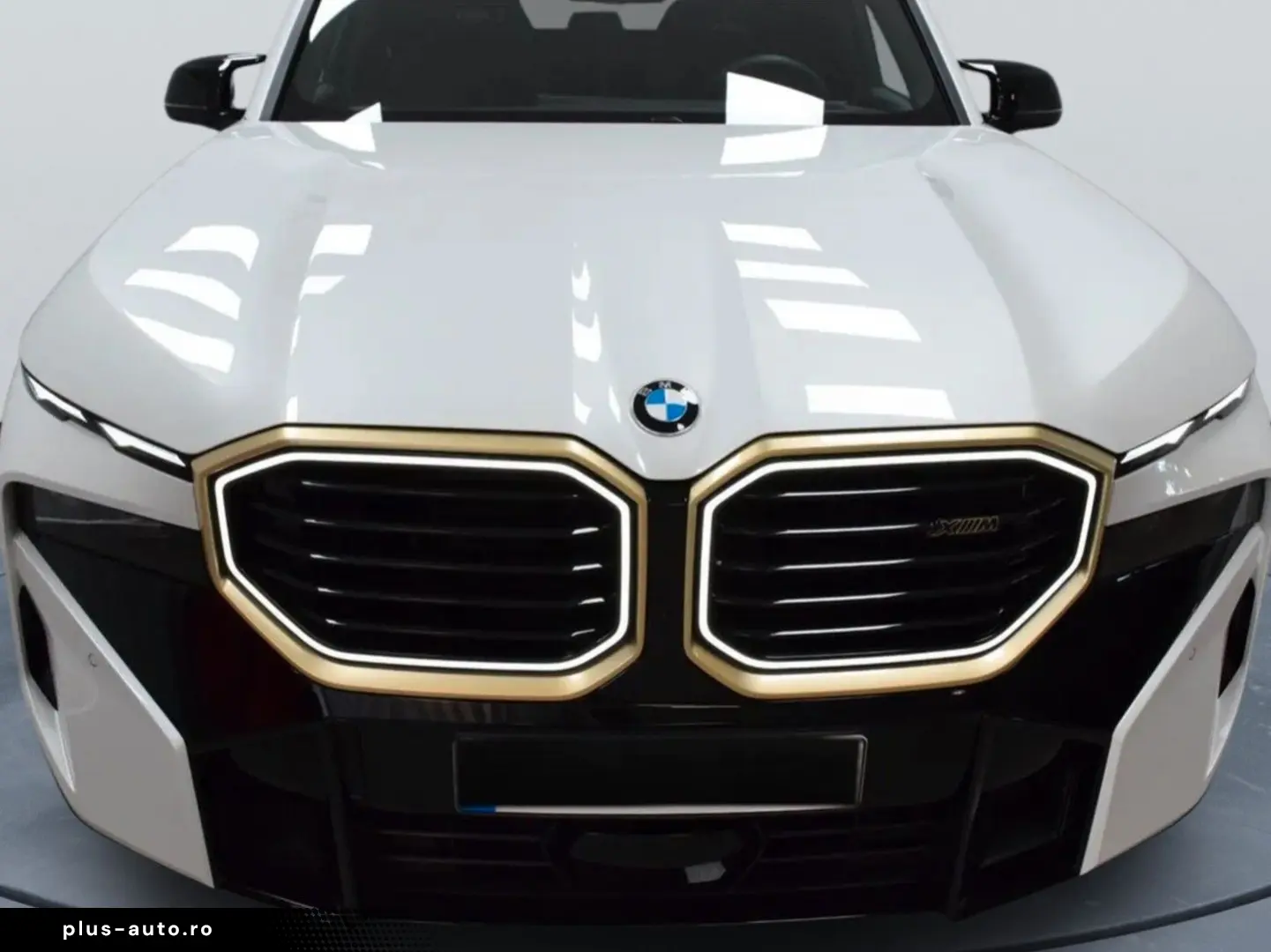 BMW XM 653hp V8   29.5kWh xDrive B&W 23  Massage VAT